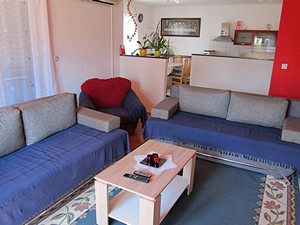 The second floor apartment (Apartment 2) is for up to seven persons.