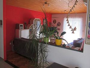 The second floor apartment (Apartment 2) is for up to seven persons.