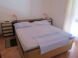 Apartments KATE are situated in one of the most beautiful part of Adriatic coast, in little place Duce near town of Omis, situated between two centres of Middle Dalmatia, Split on west side and Makarska on the east side.