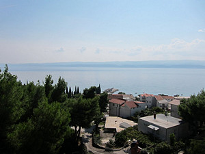 Apartments KATE are situated in one of the most beautiful part of Adriatic coast, in little place Duce near town of Omis, situated between two centres of Middle Dalmatia, Split on west side and Makarska on the east side.